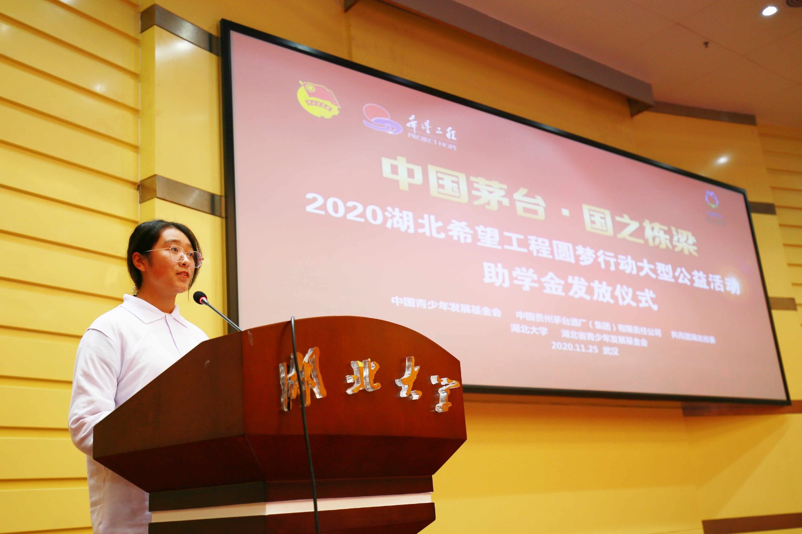 1606890835393182.jpg 8a82e06278665ebef469cabe13c509c.jpg